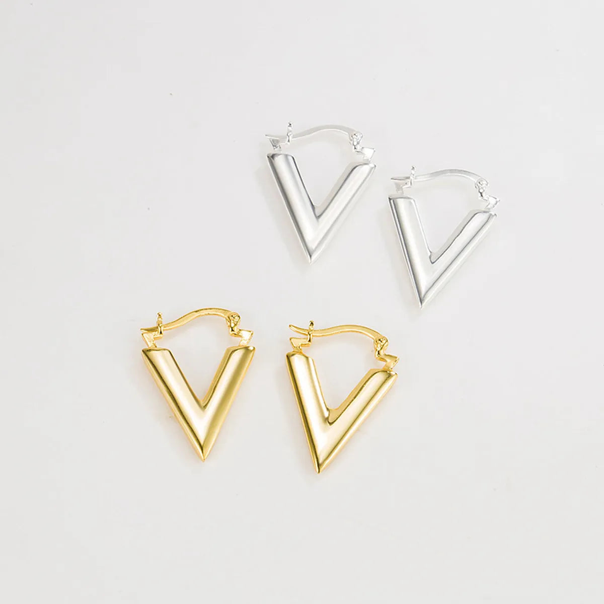 1 Pair Simple Style V Shape Plating Sterling Silver 18k Gold Plated Earrings