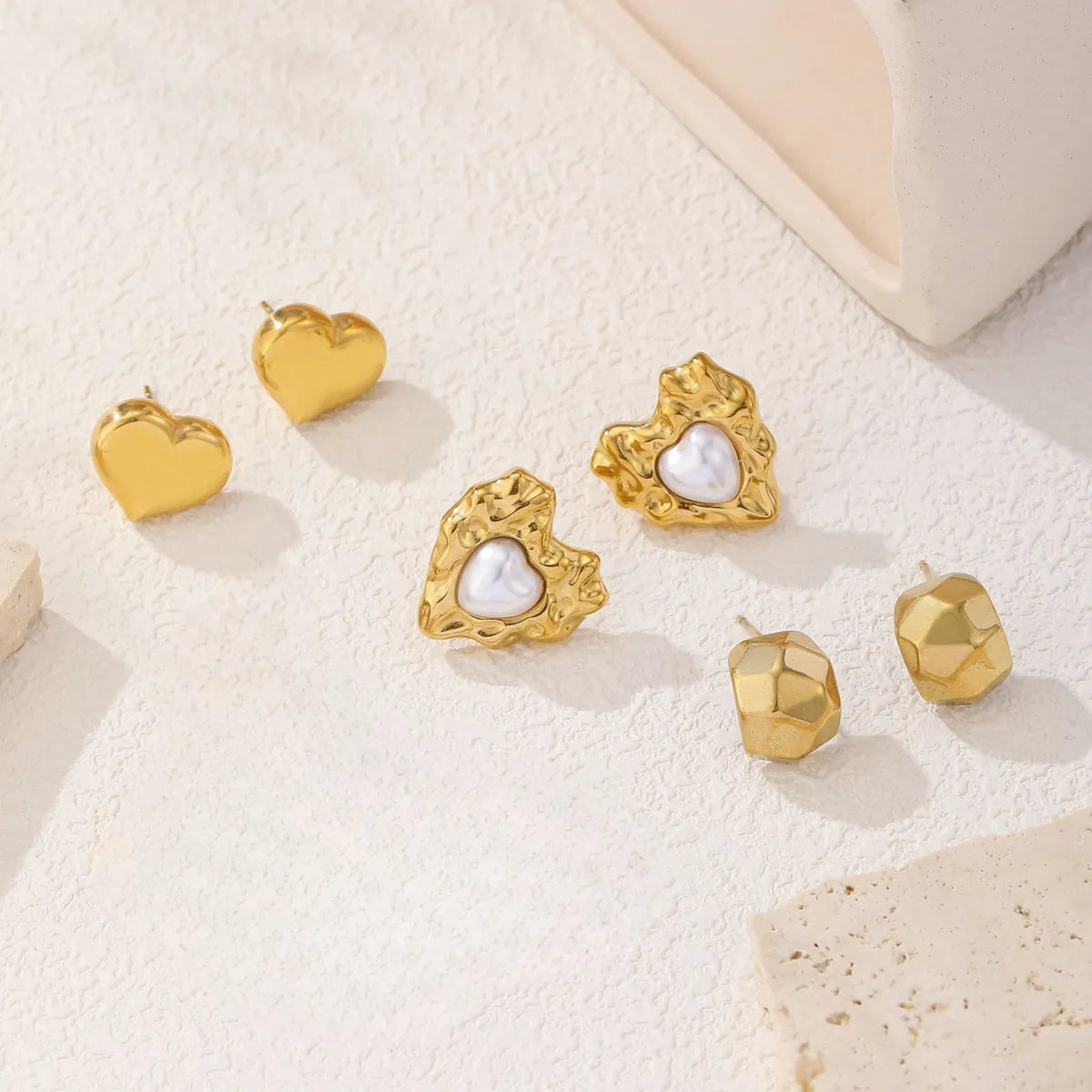 1 Pair Simple Style Water Droplets Heart Shape Plating Inlay Titanium Steel Artificial Pearls 18K Gold Plated Ear Studs