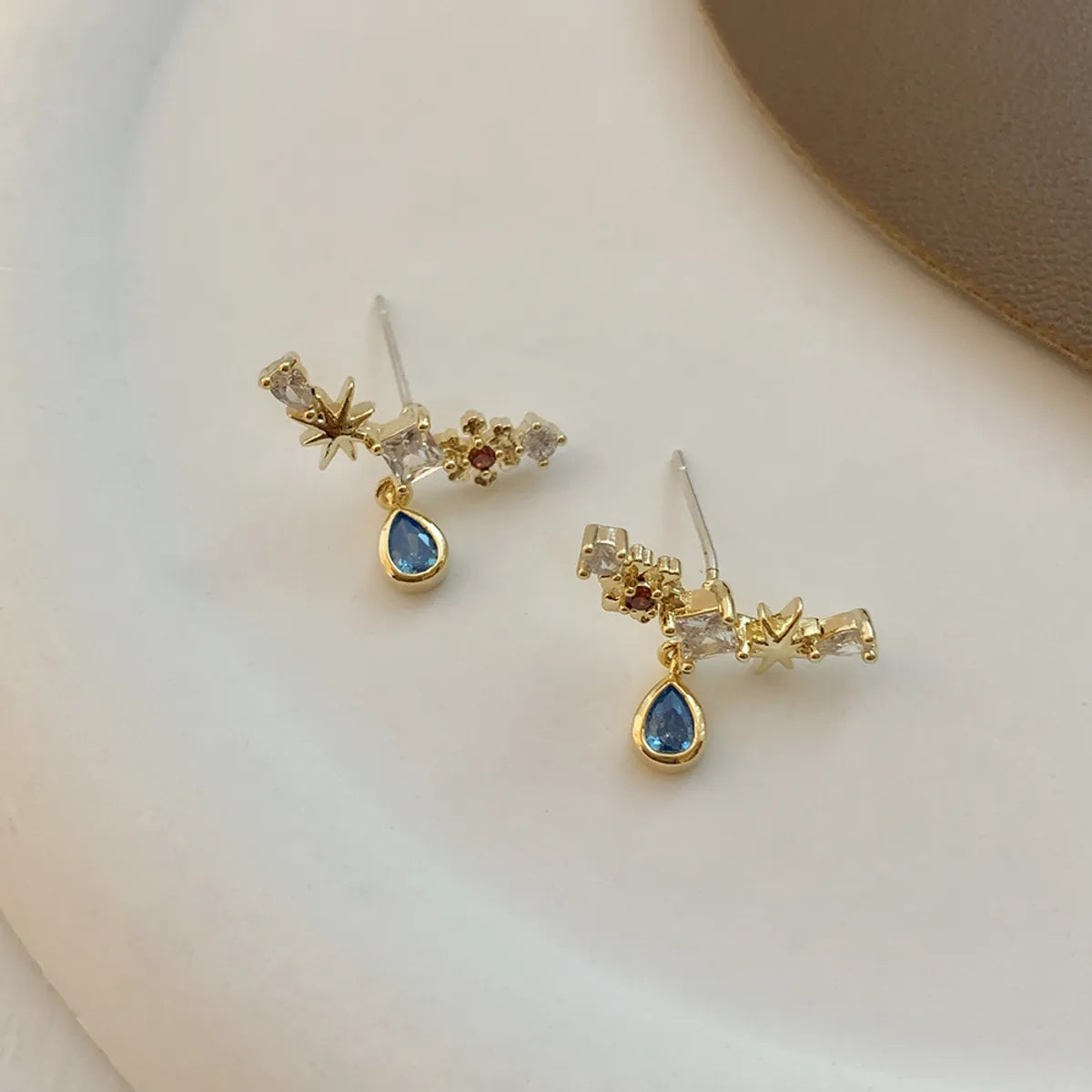 1 Pair Simple Style Water Droplets Inlay Copper Zircon 18K Gold Plated Drop Earrings