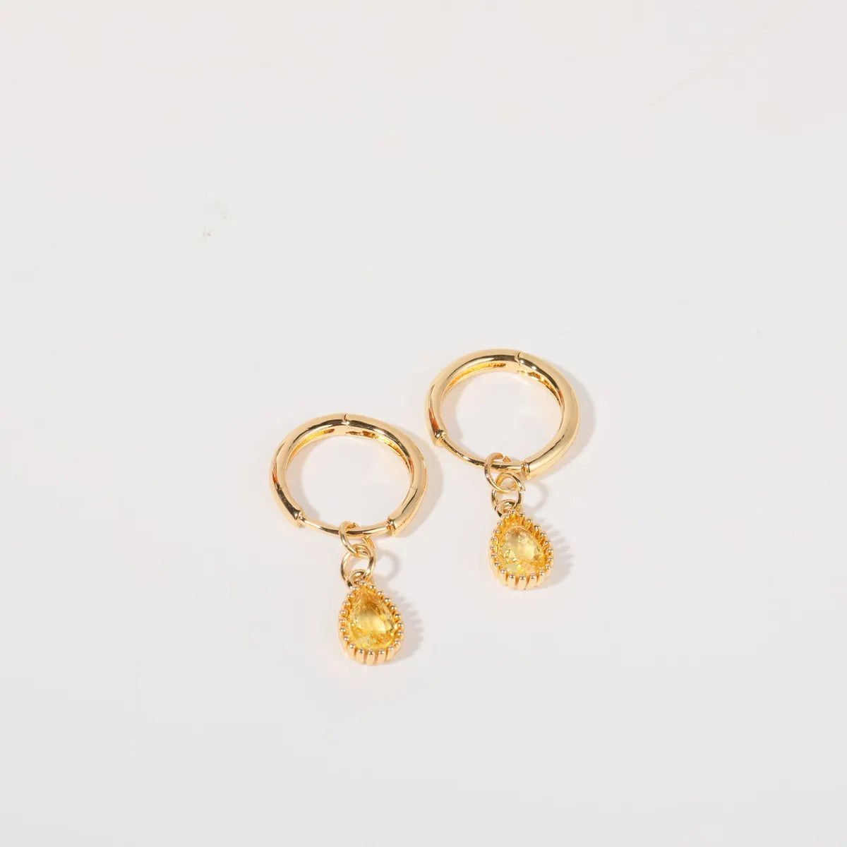 1 Pair Simple Style Water Droplets Plating Inlay Copper Zircon 18k Gold Plated Drop Earrings