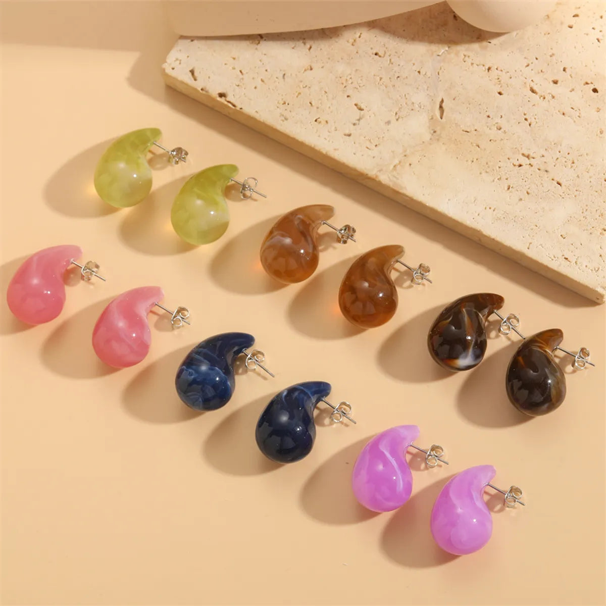 1 Pair Simple Style Water Droplets Solid Color Plating Inlay Brass Resin White Gold Plated Ear Studs