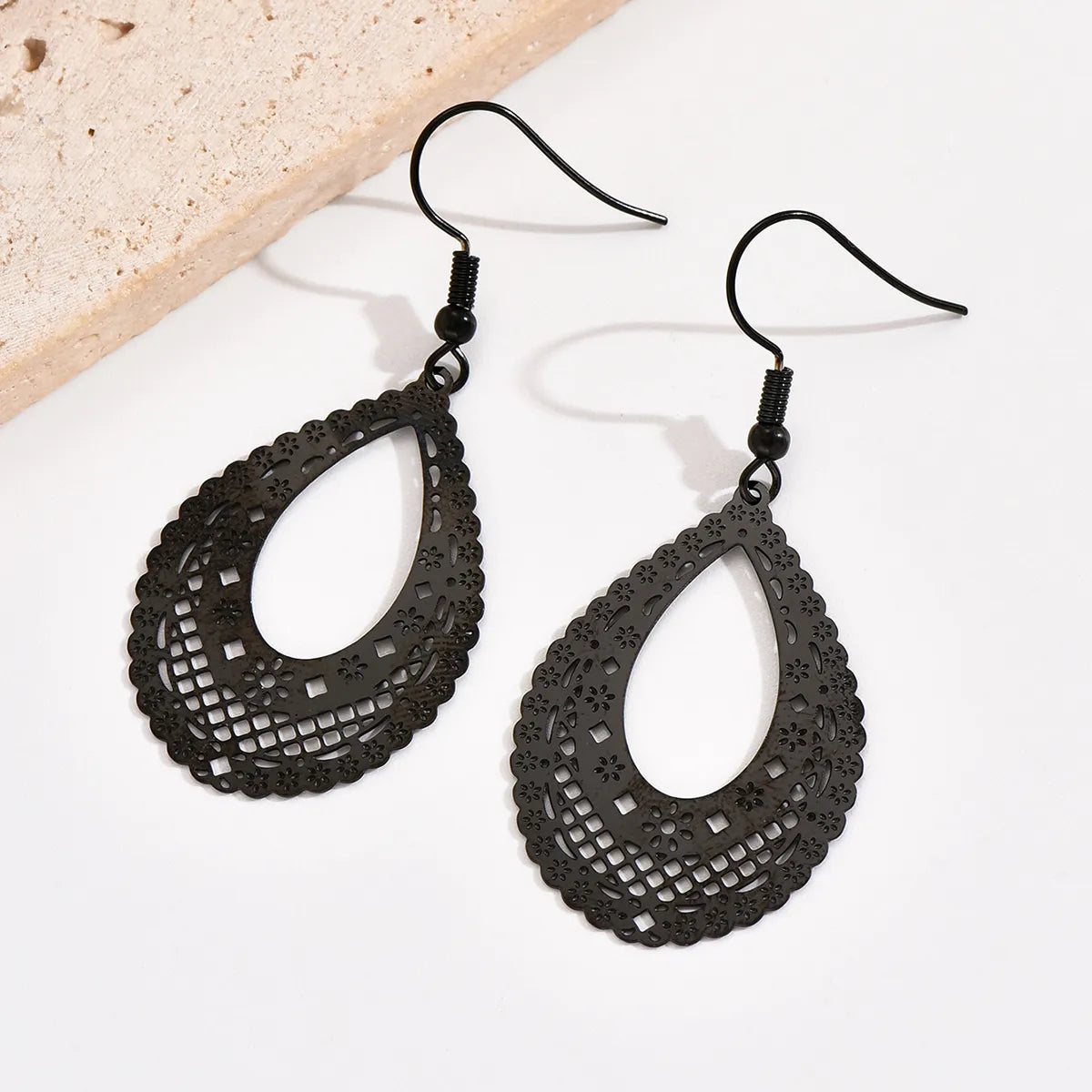 1 Pair Simple Style Water Droplets Stainless Steel Plating Hollow Out Black Plated Drop Earrings