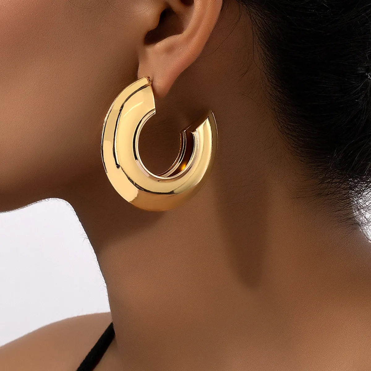 1 Pair Streetwear C Shape Plating Alloy Ear Studs