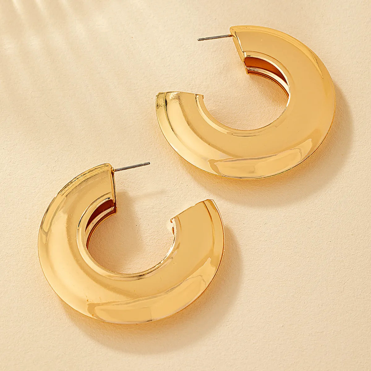 1 Pair Streetwear C Shape Plating Alloy Ear Studs