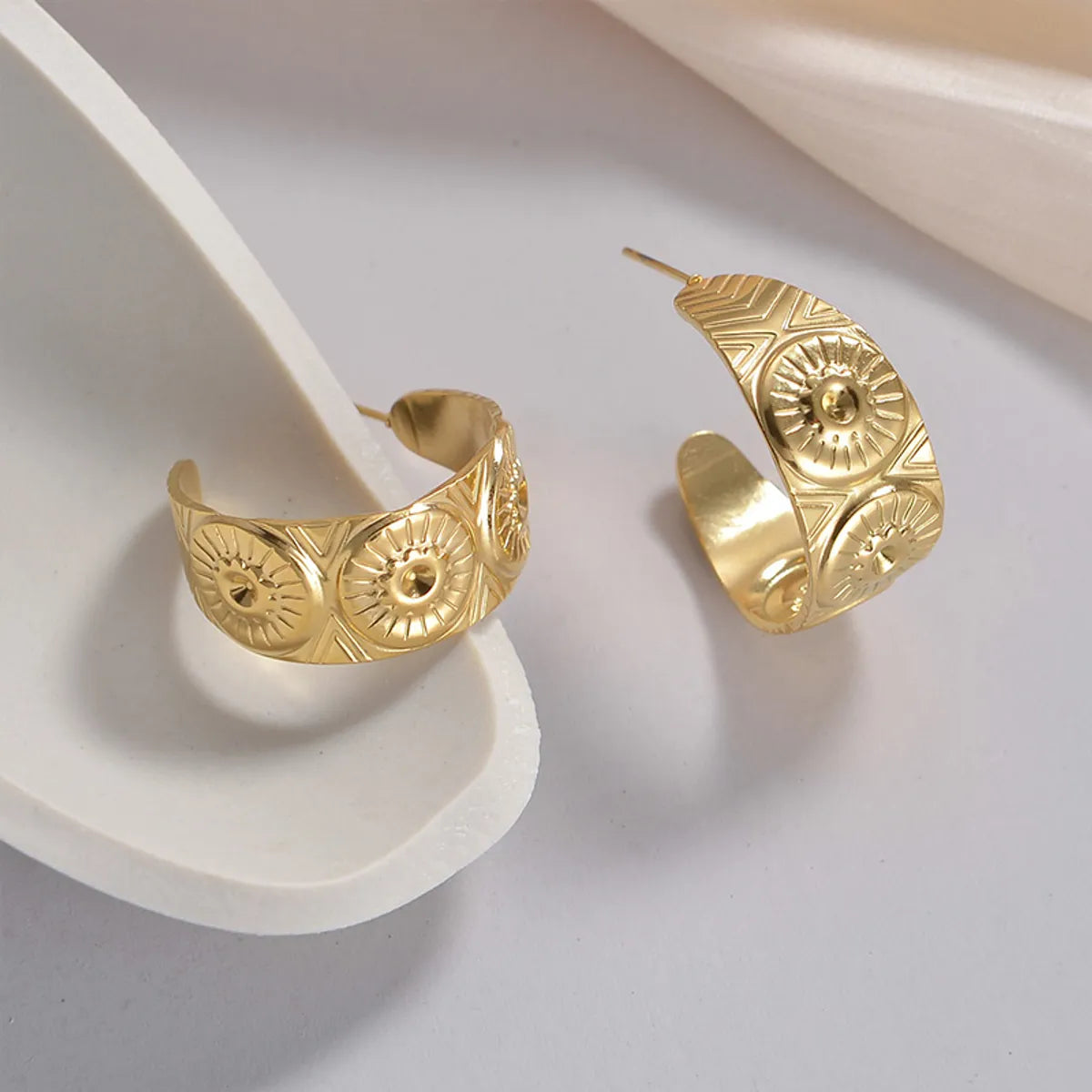 1 Pair Streetwear C Shape Plating Metal Stainless Steel 18k Gold Plated Ear Studs