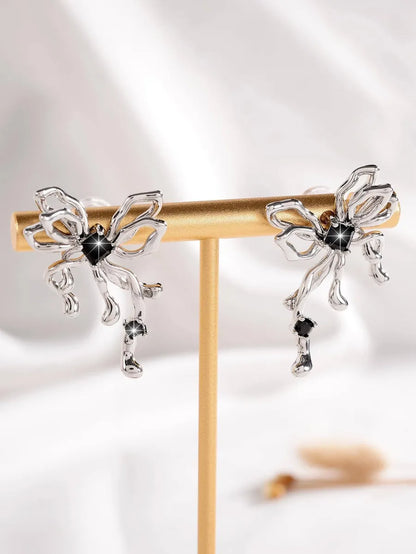 1 Pair Streetwear Shiny Butterfly Hollow Out Inlay Alloy Zircon Silver Plated Ear Studs