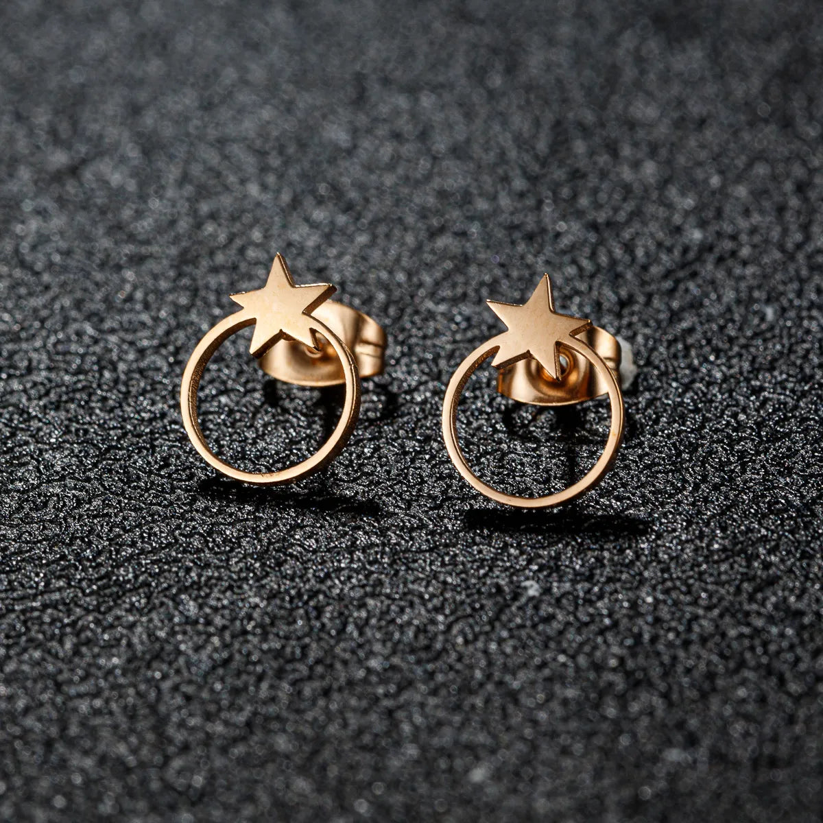 1 Pair Artistic Sweet Animal Polishing Plating Irregular 201 Stainless Steel 18K Gold Plated Ear Studs