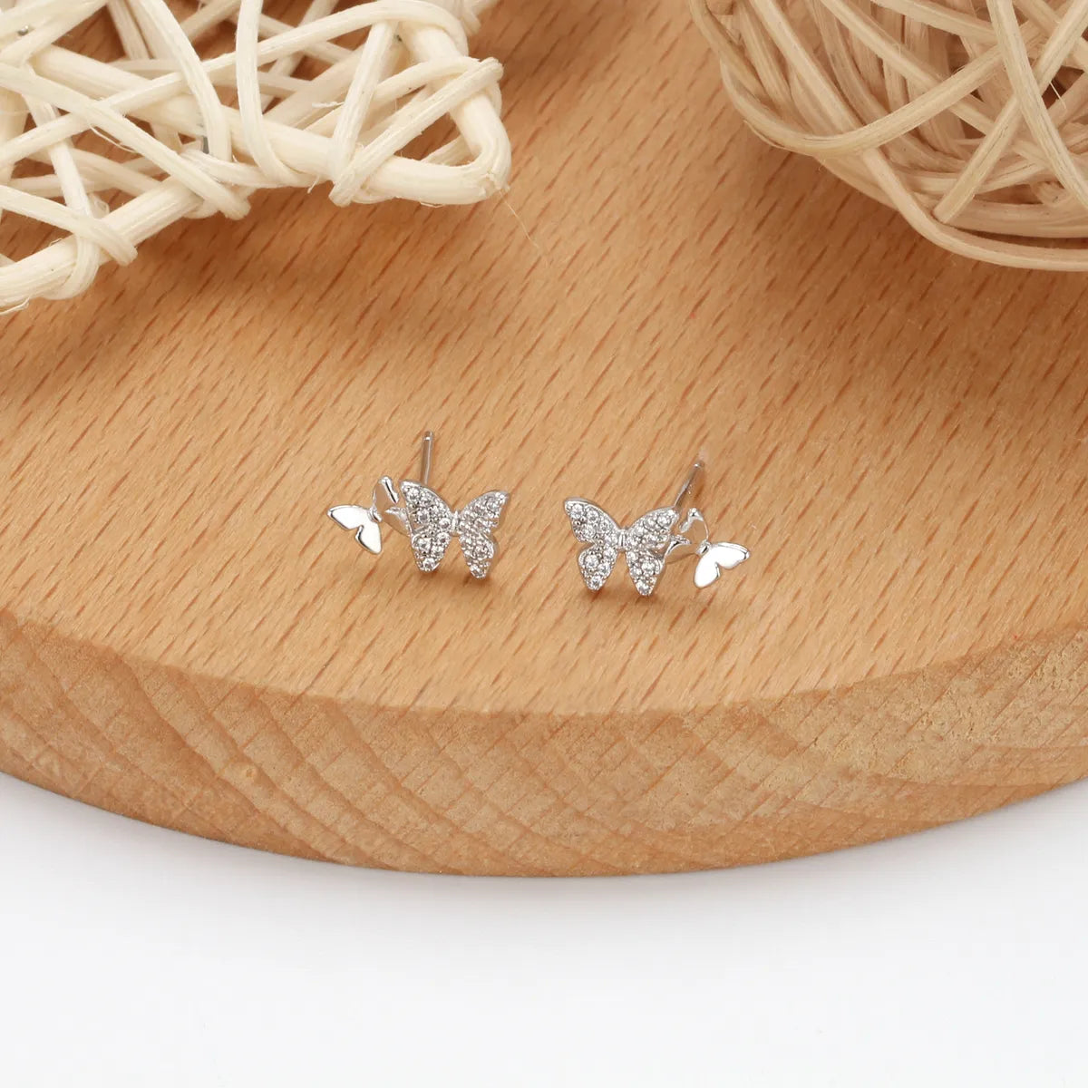 1 Pair Sweet Butterfly Inlay Sterling Silver Rhinestones Ear Studs