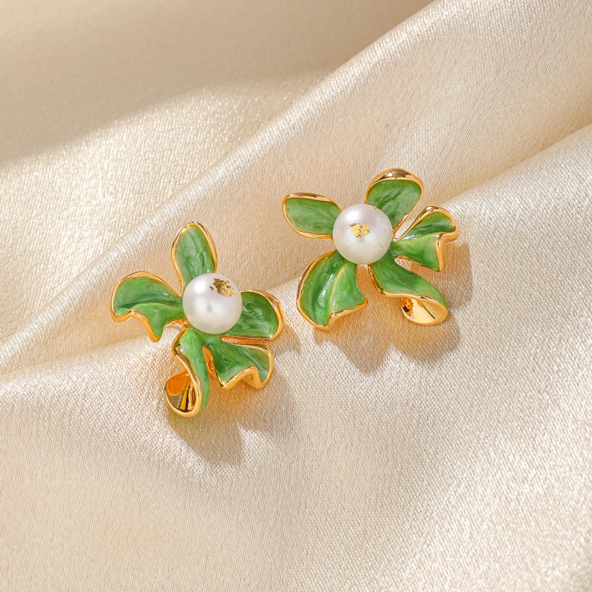 1 Pair Sweet Commute Flower Enamel Plating Inlay Copper Freshwater Pearl Zircon 18k Gold Plated Ear Studs