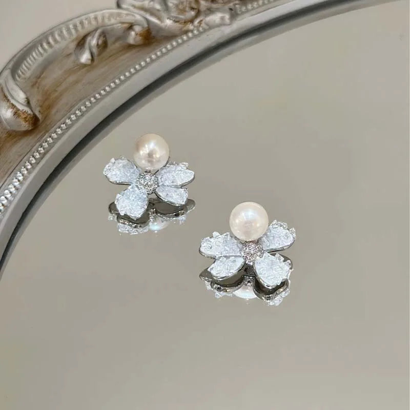 1 Pair Sweet Flower Alloy Ear Studs