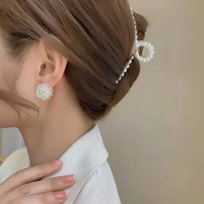 1 Pair Sweet Flower Artificial Crystal Alloy Women'S Ear Studs