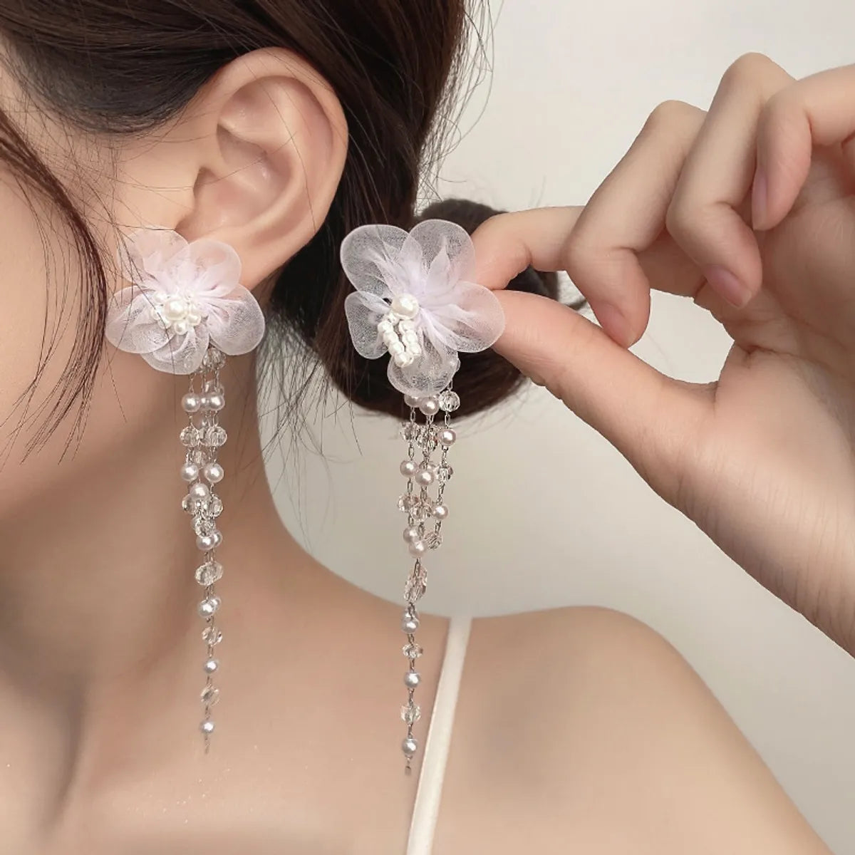 1 Pair Sweet Flower Bow Knot Alloy Beaded Inlay Rhinestones Pearl Women'S Drop Earrings