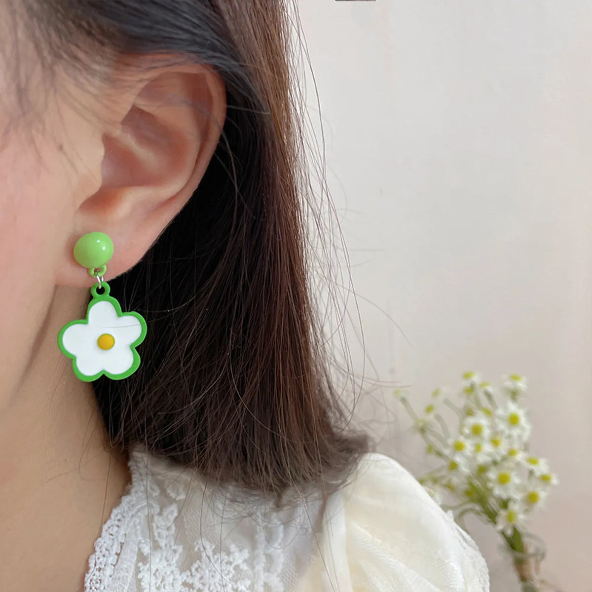 1 Pair Sweet Flower Enamel Inlay Alloy Artificial Pearls Artificial Diamond Ear Studs