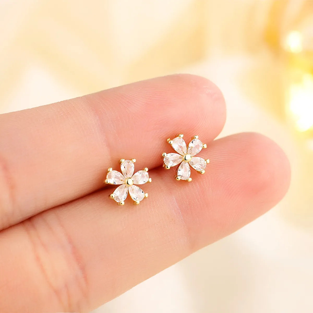 1 Pair Sweet Flower Inlay Copper Zircon Ear Studs