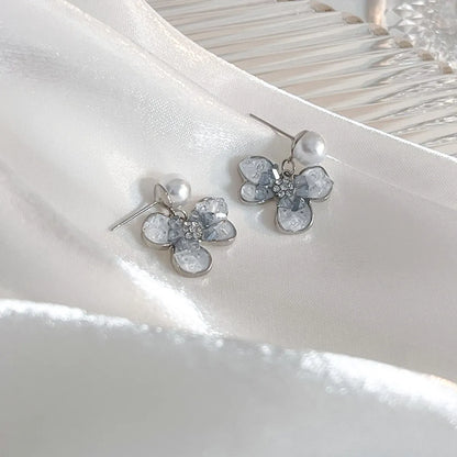 1 Pair Sweet Flower Plating Alloy White Gold Plated Ear Studs