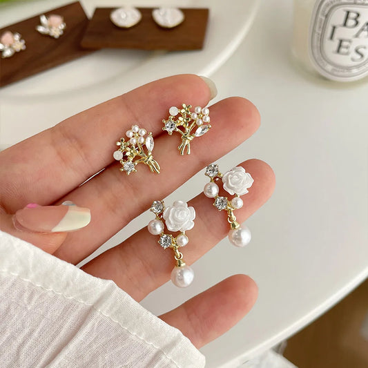 1 Pair Sweet Flower Plating Inlay Alloy Artificial Pearls Artificial Diamond Ear Studs