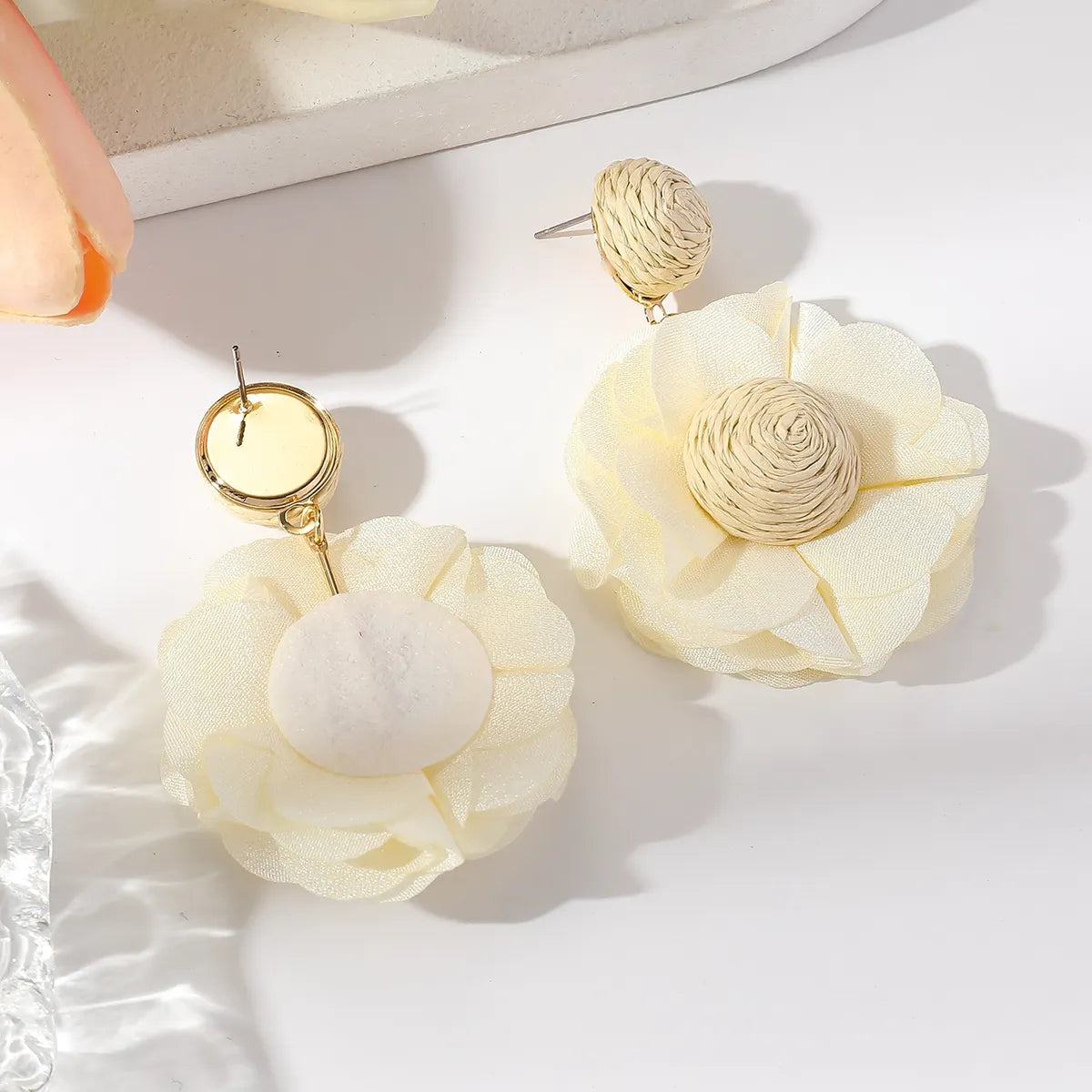 1 Pair Sweet Flower Raffia Drop Earrings