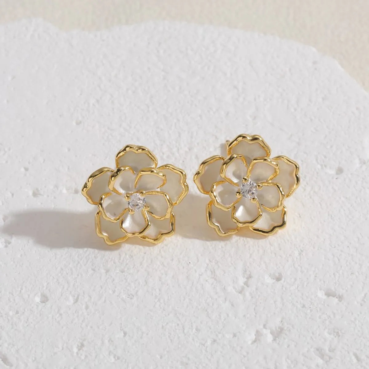 1 Pair Sweet Flower Snake Plating Inlay Copper Zircon 14k Gold Plated Ear Studs