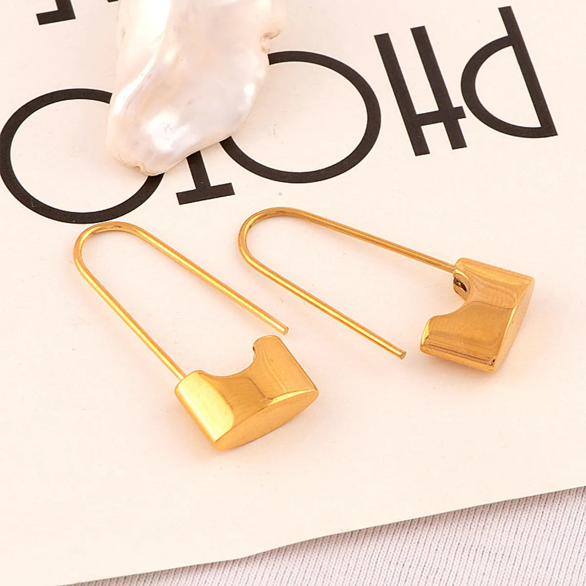 1 Pair Sweet Geometric Titanium Steel Plating 18k Gold Plated Earrings