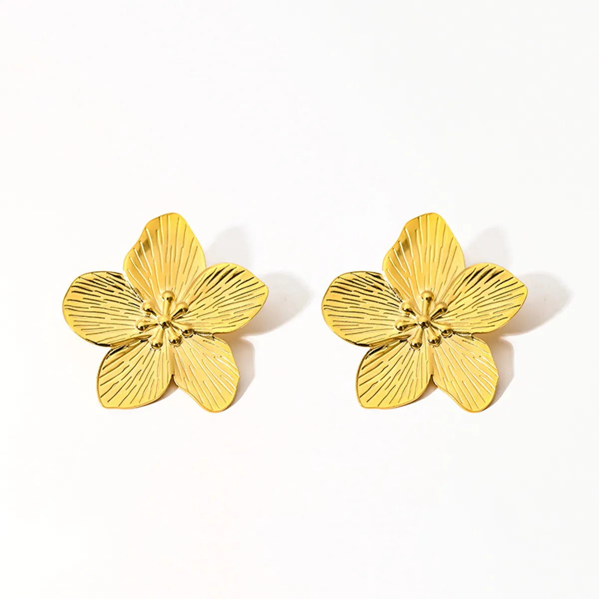 1 Pair Sweet Insect Flower Plating Titanium Steel Ear Studs