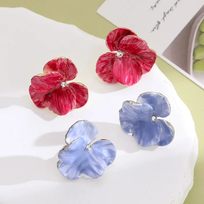 1 Pair Sweet Korean Style Petal Enamel Zinc Alloy Ear Studs