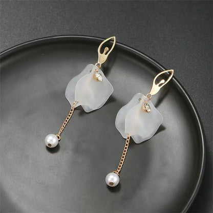 1 Pair Sweet Leaf Tassel Flower Imitation Pearl Alloy Women's Earrings