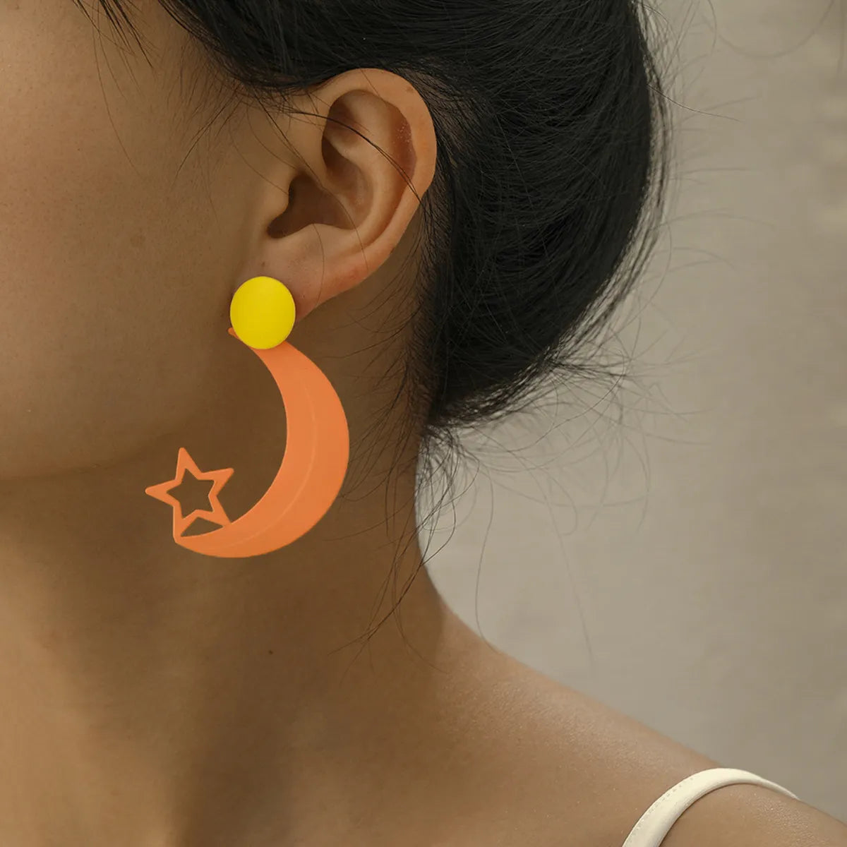 1 Pair Sweet Moon Stoving Varnish Iron Ear Studs