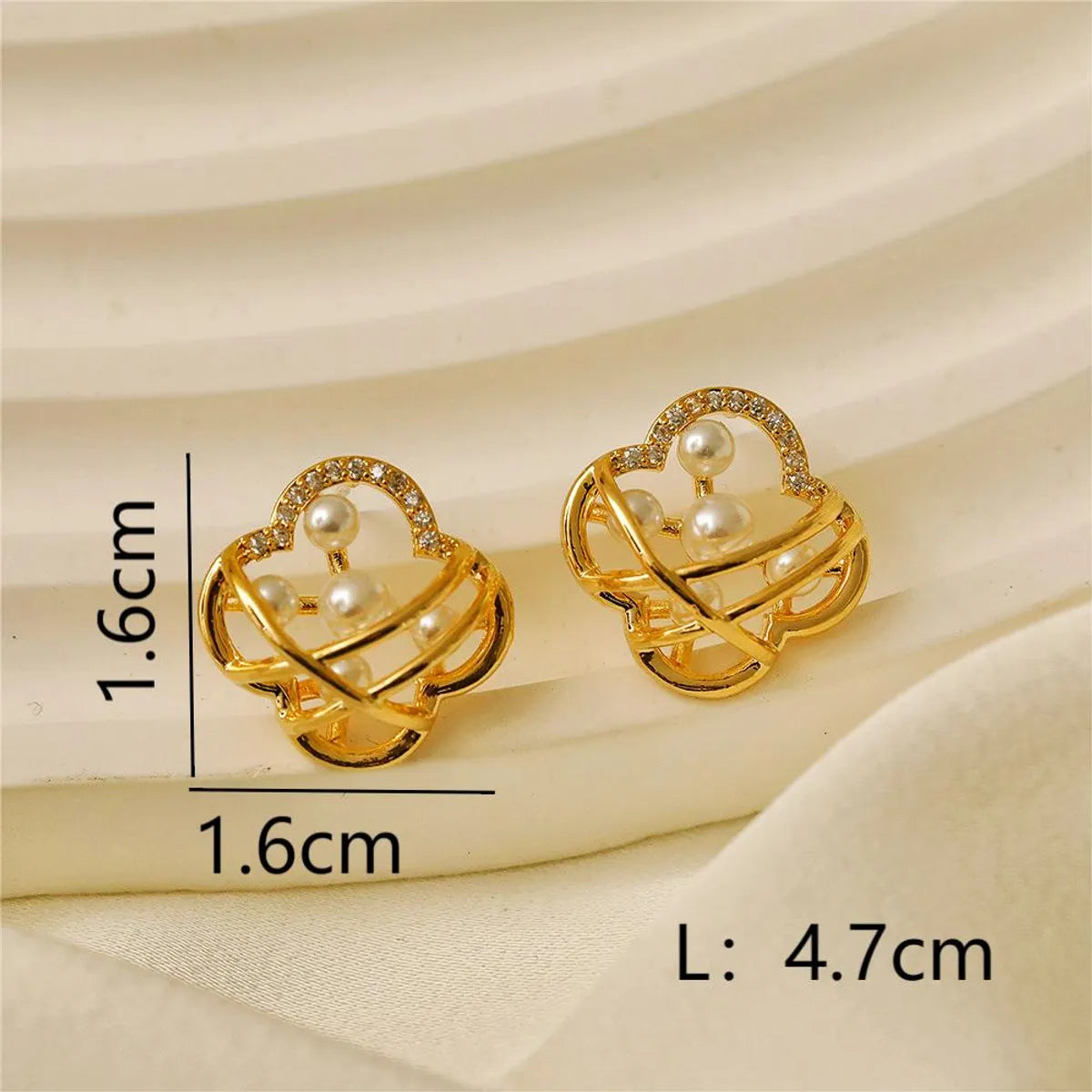 1 Pair Sweet Pastoral Artistic Printing Hollow Out Inlay Copper Pearl Zircon 18K Gold Plated Ear Studs