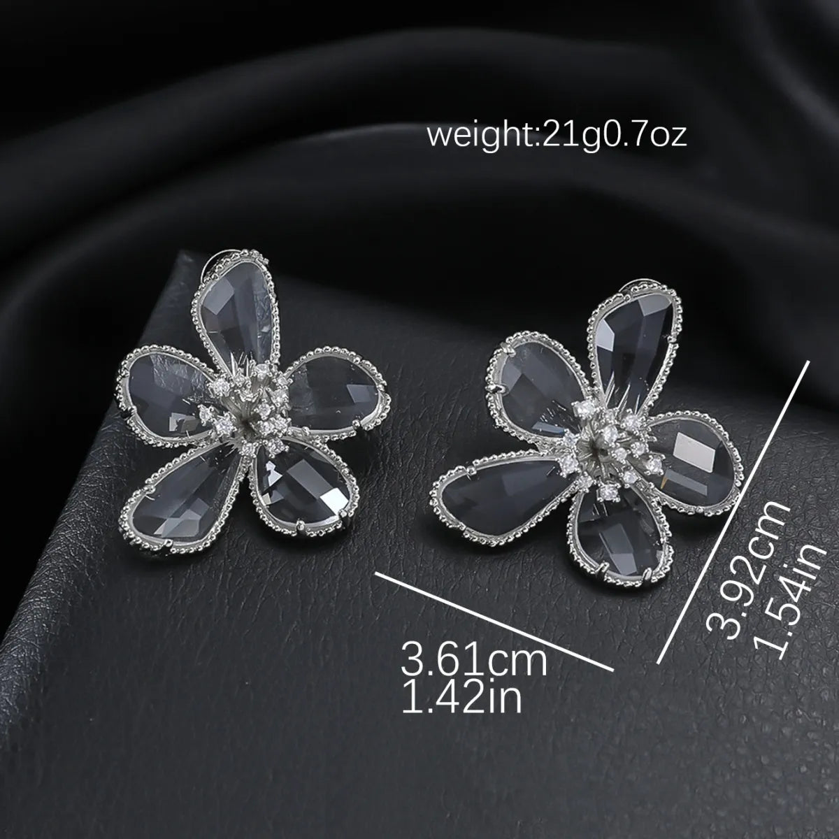 1 Pair Sweet Shiny Flower Inlay Glass Glass Crystal Zircon Ear Studs