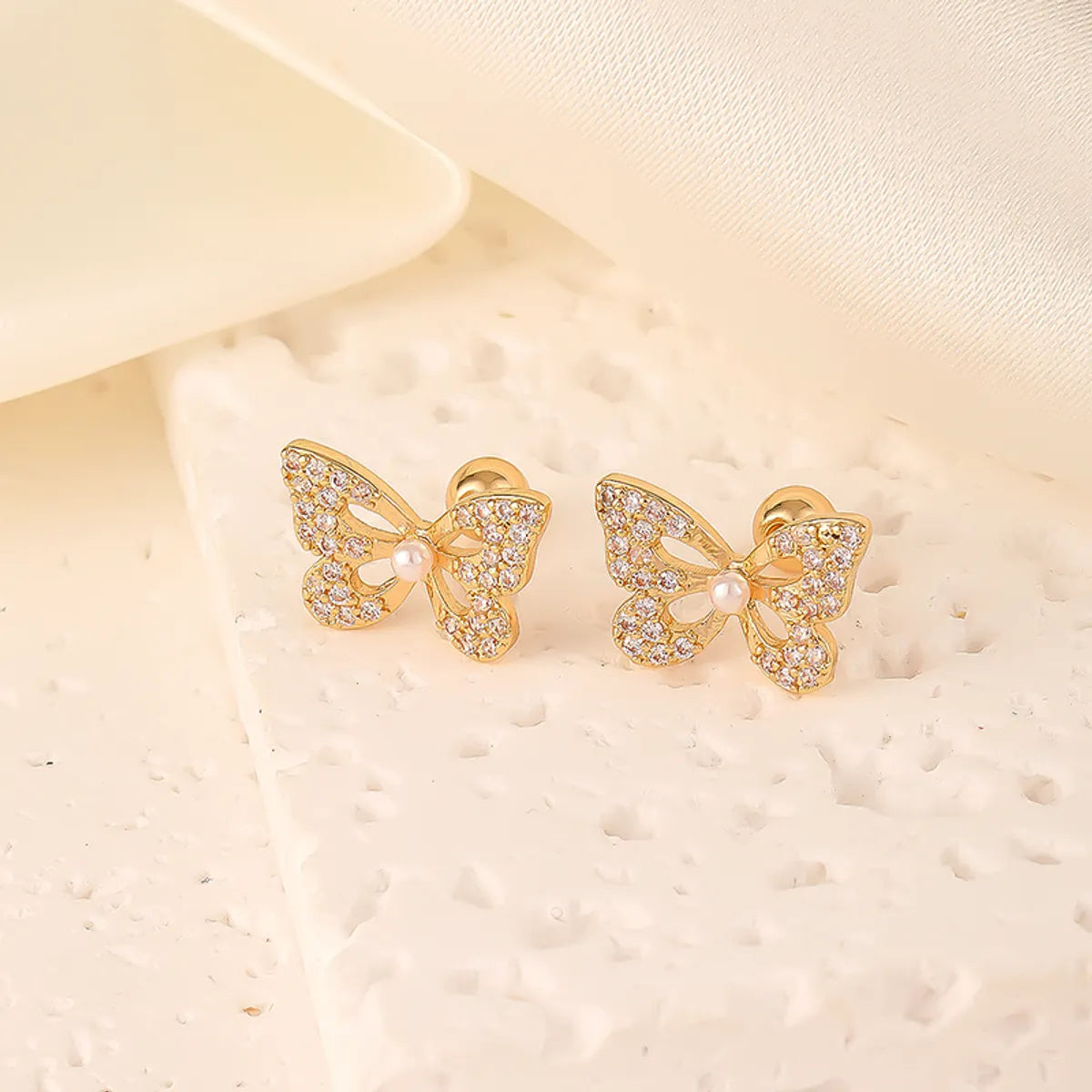 1 Pair Sweet Shiny Star Flower Bow Knot Plating Diamond Copper Zircon Gold Plated Ear Studs