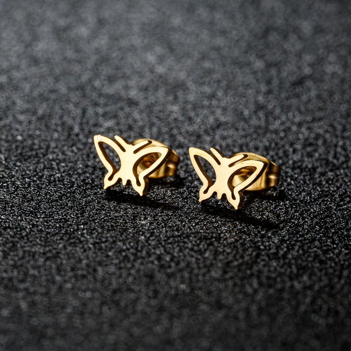 1 Pair Sweet Simple Style Artistic Heart Shape Butterfly Polishing 304 Stainless Steel 18K Gold Plated Ear Studs