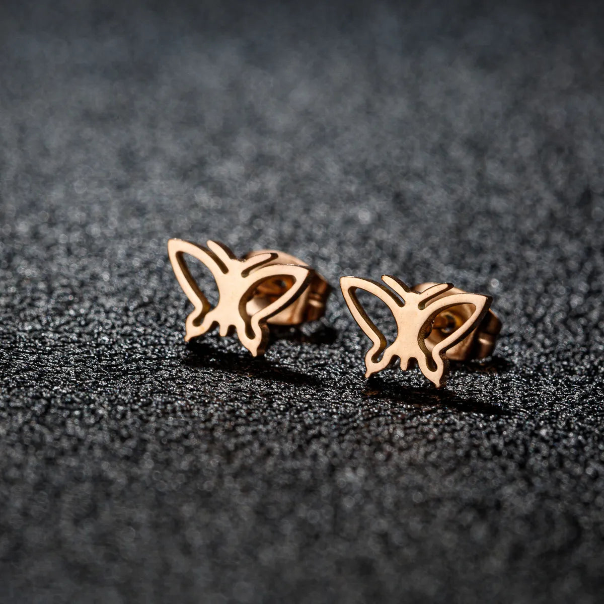 1 Pair Sweet Simple Style Artistic Heart Shape Butterfly Polishing 304 Stainless Steel 18K Gold Plated Ear Studs