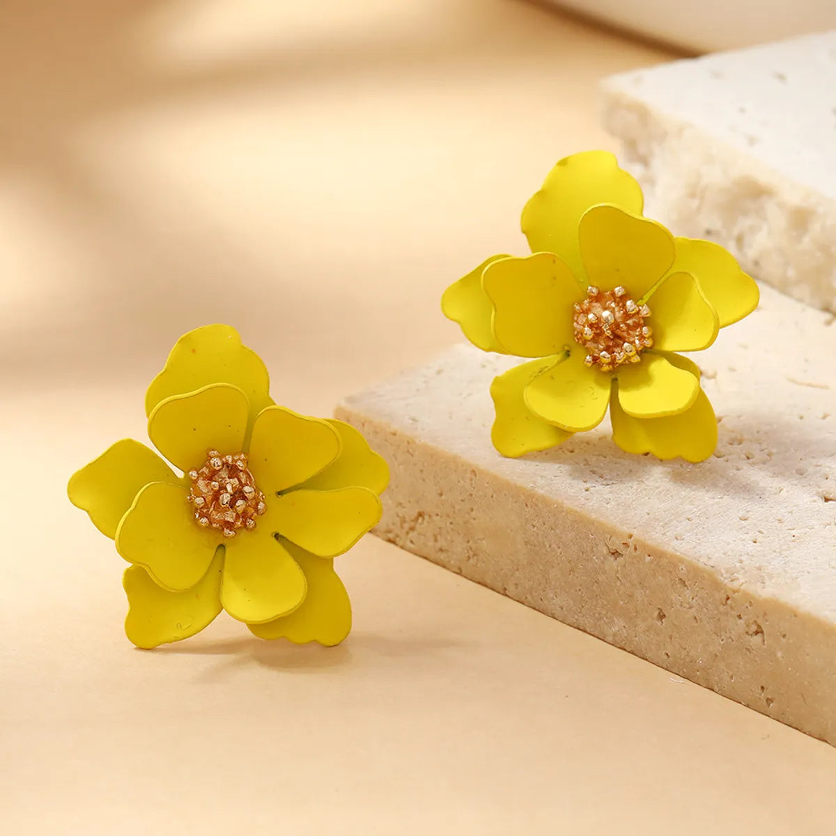 1 Pair Sweet Simple Style Flower Alloy Ear Studs