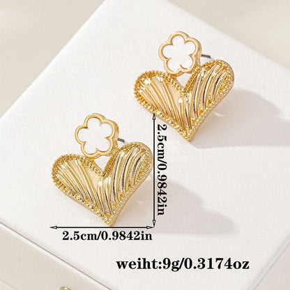 1 Pair Sweet Simple Style Flower Alloy Gold Plated Ear Studs