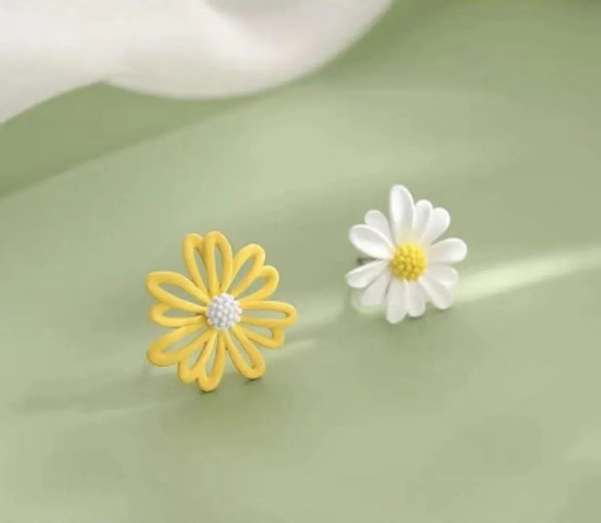 1 Pair Sweet Simple Style Flower Arylic Sterling Silver Ear Studs