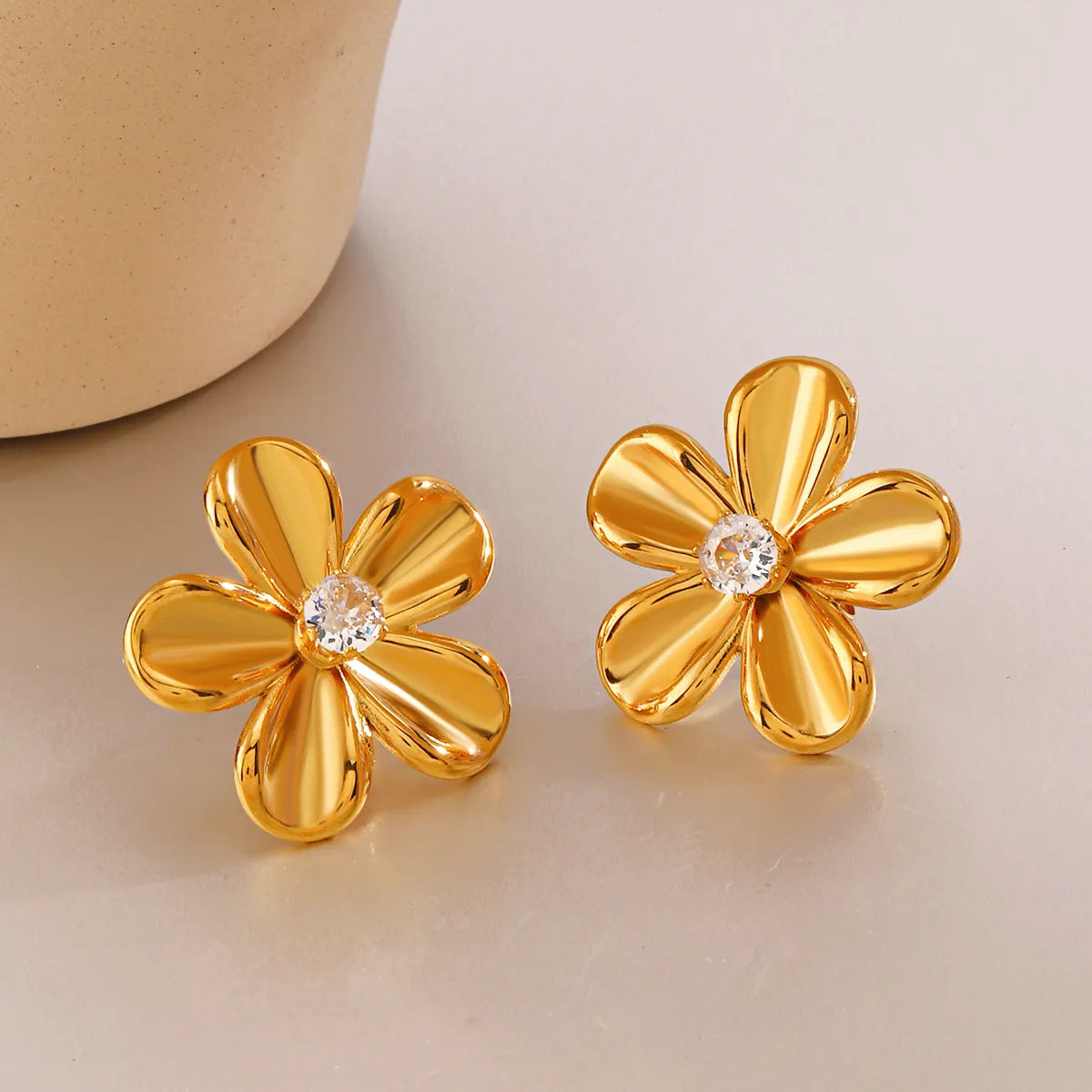 1 Pair Sweet Simple Style Flower Inlay 304 Stainless Steel Zircon 18K Gold Plated Ear Studs