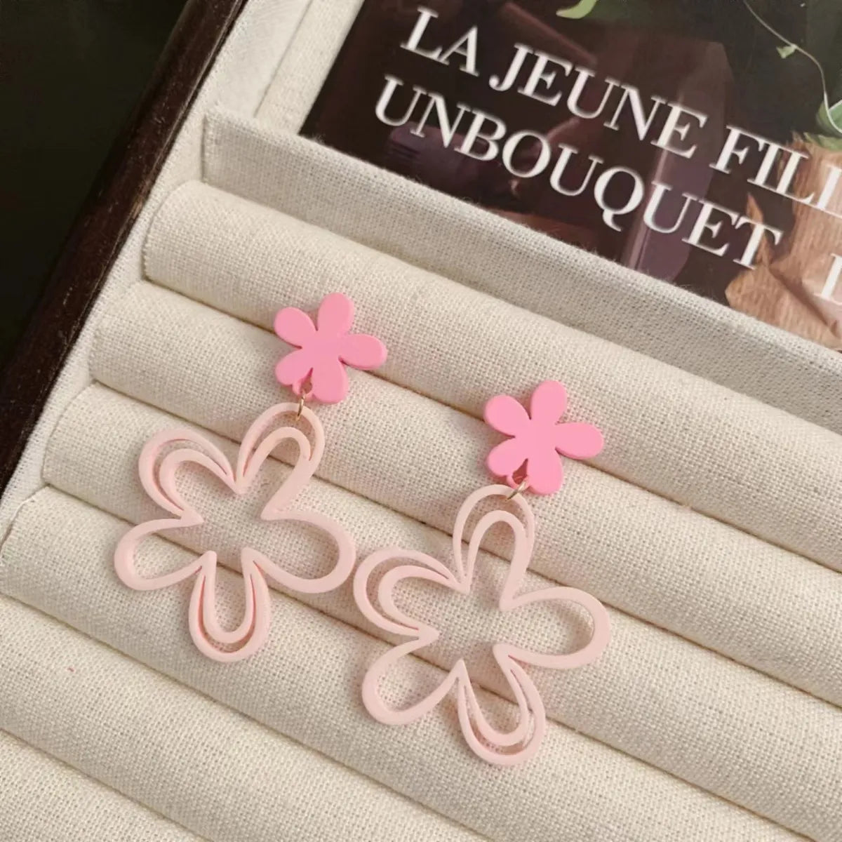 1 Pair Sweet Simple Style Flower Plastic Resin Drop Earrings