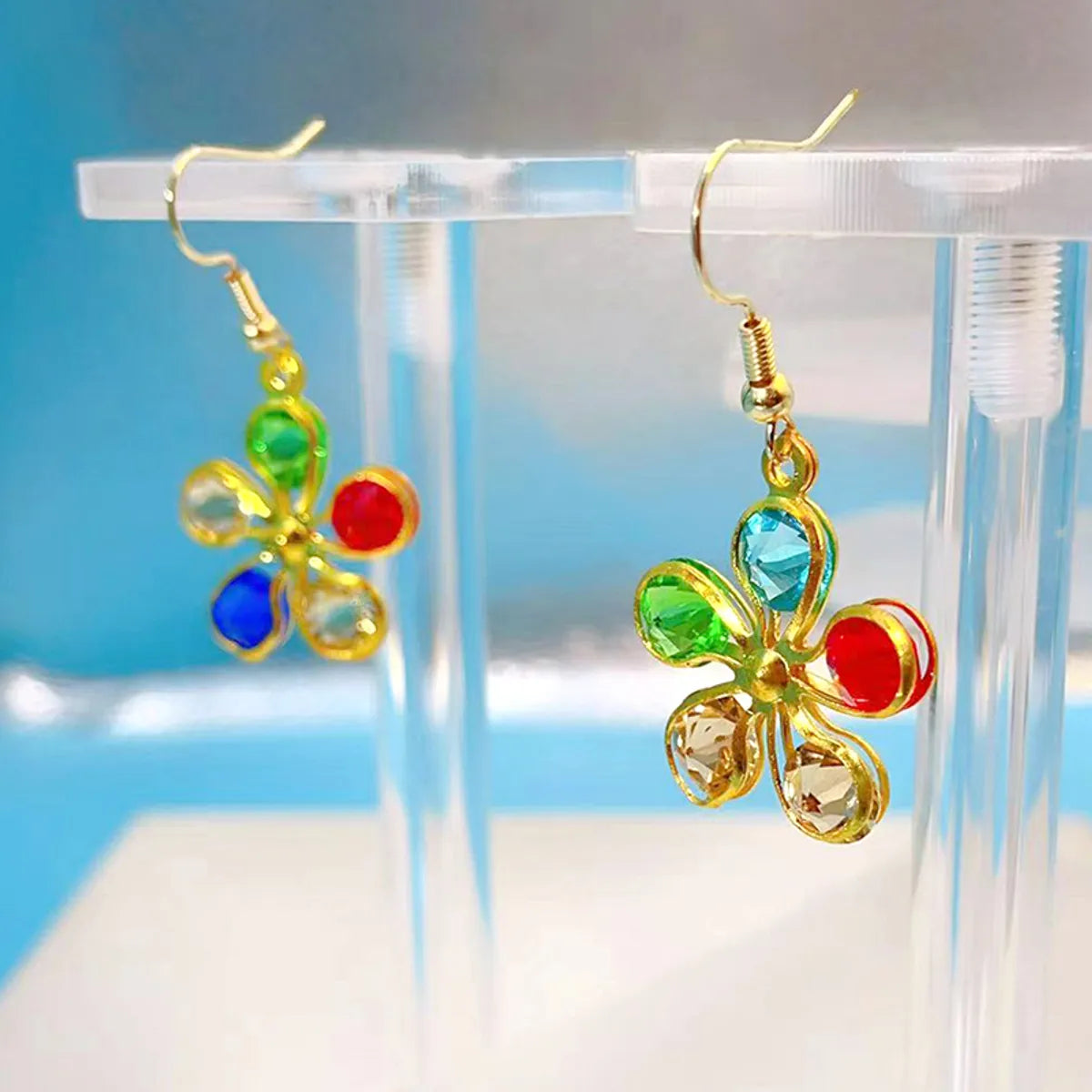 1 Pair Sweet Simple Style Flower Plating Inlay Alloy Artificial Gemstones Rhinestones 14k Gold Plated Drop Earrings