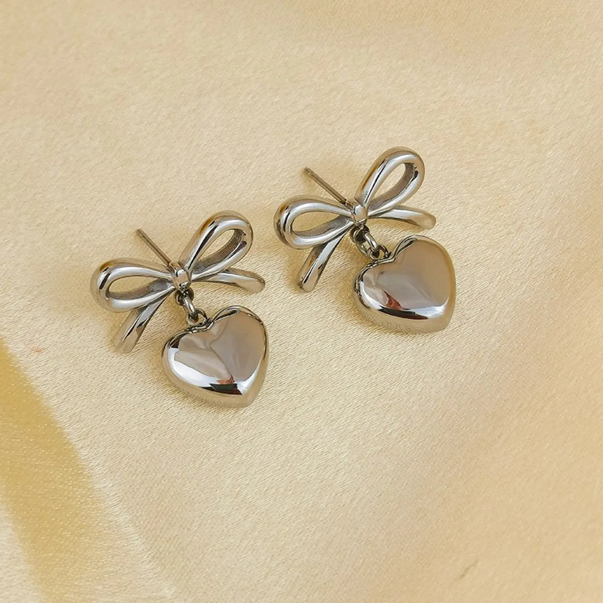 1 Pair Sweet Simple Style Heart Shape Bow Knot 304 Stainless Steel 18K Gold Plated Drop Earrings