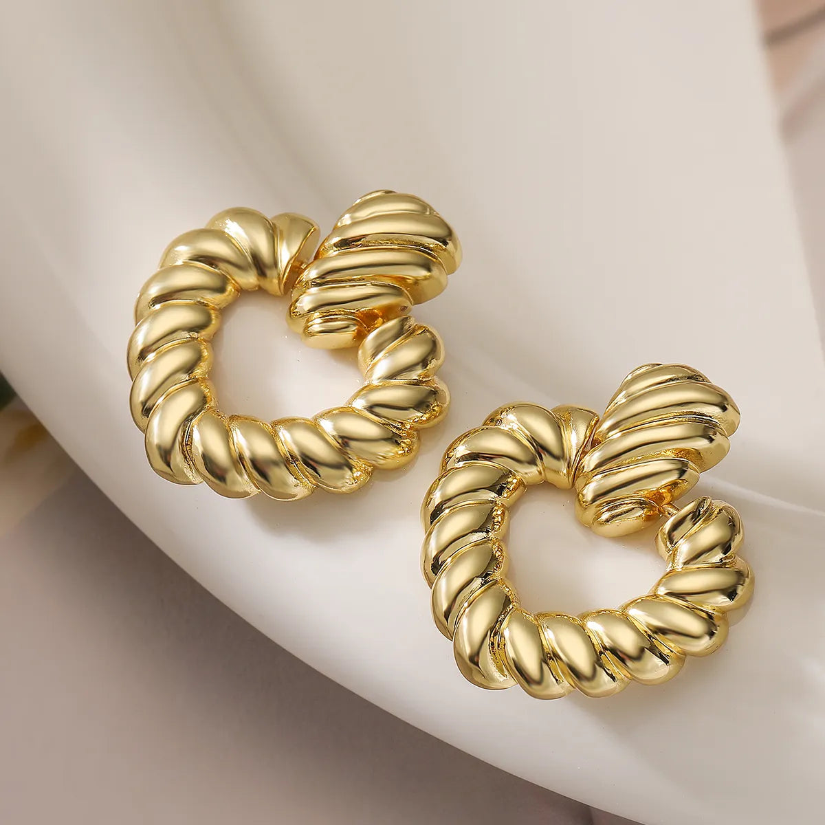 1 Pair Sweet Simple Style Heart Shape Plating Copper 18k Gold Plated Drop Earrings