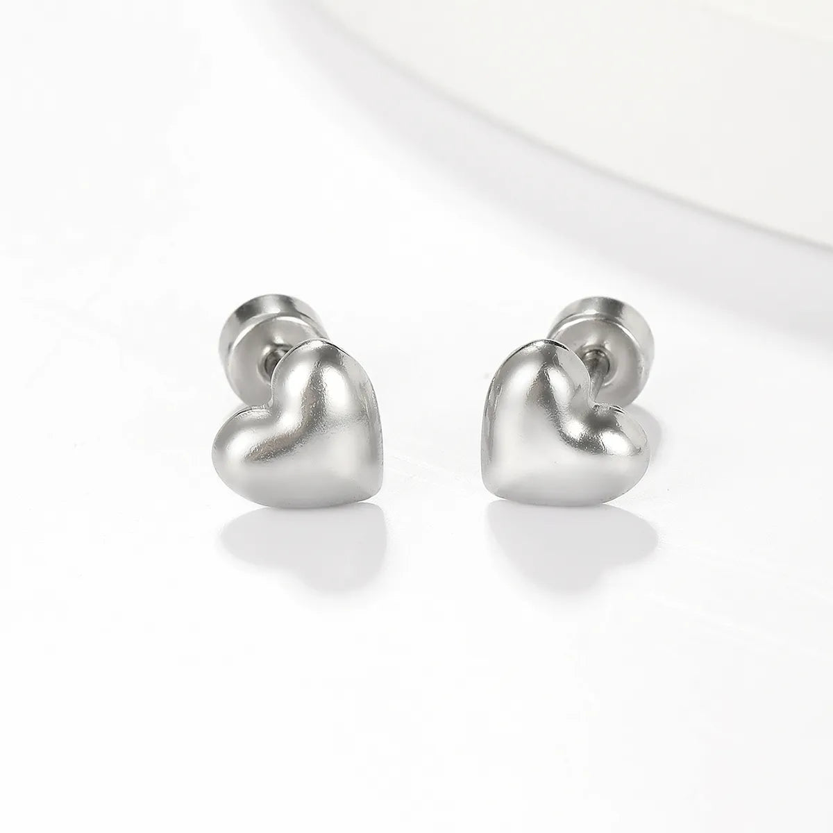 1 Pair Sweet Simple Style Heart Shape Stainless Steel Plating White Gold Plated Ear Studs