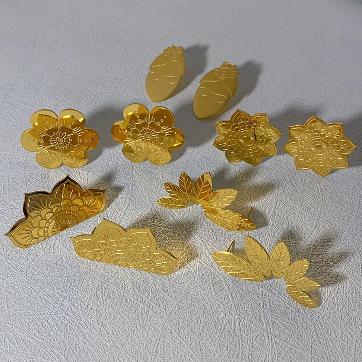 1 Pair Sweet Simple Style Leaves Flower Plating Titanium Steel 18k Gold Plated Ear Studs