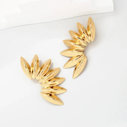 1 Pair Sweet Simple Style Leaves Plating Iron Gold Plated Ear Studs