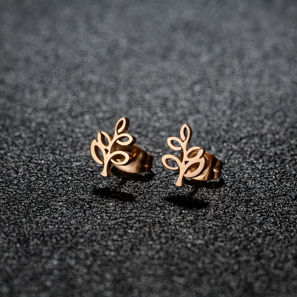 1 Pair Sweet Simple Style Pineapple Snowflake Polishing 304 Stainless Steel 18K Gold Plated Ear Studs