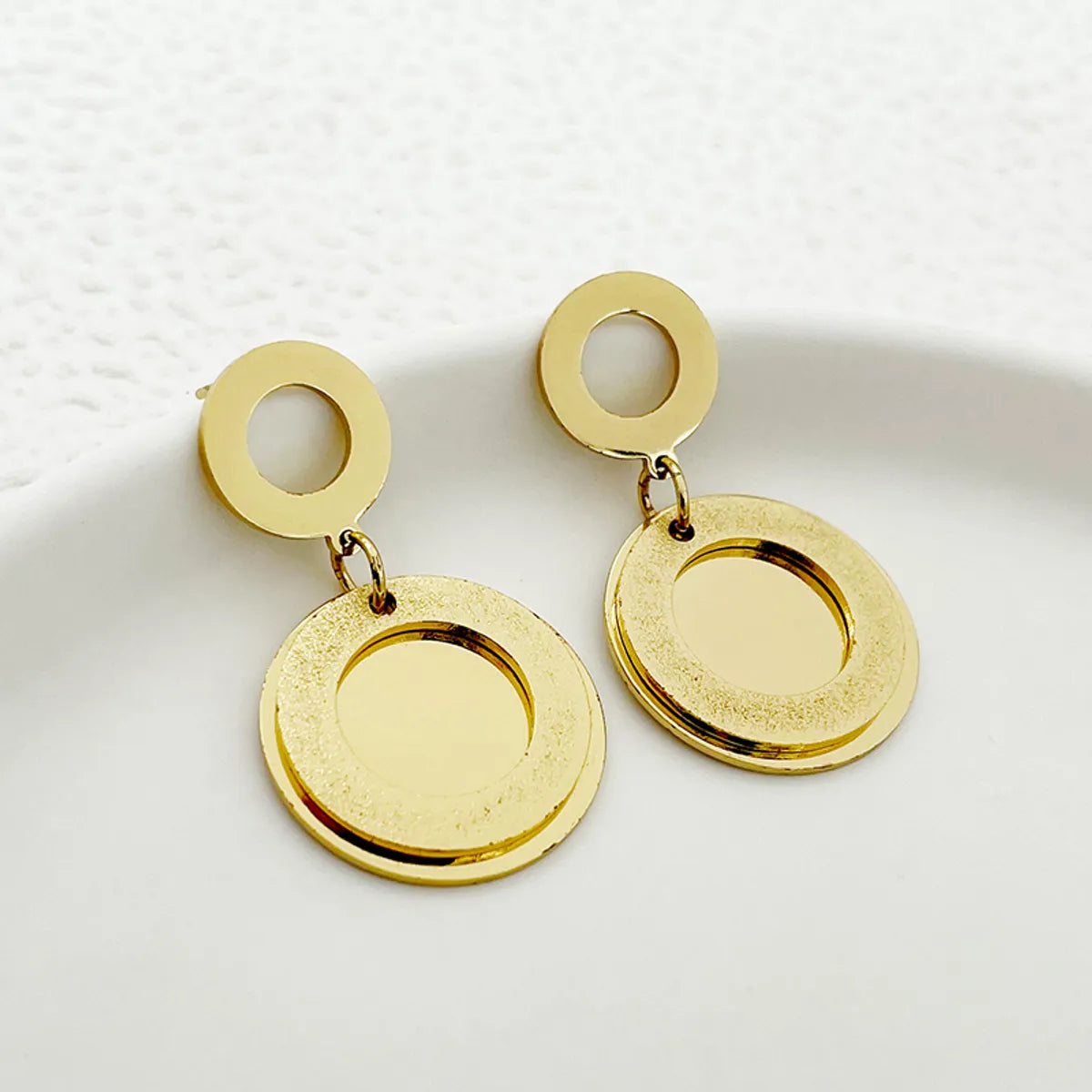 1 Pair Sweet Simple Style Round Plating Stainless Steel Gold Plated Drop Earrings