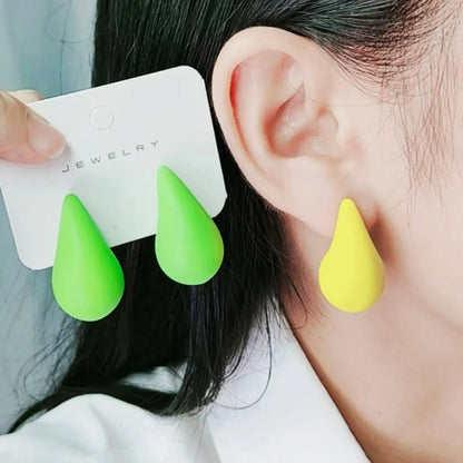 1 Pair Sweet Simple Style Water Droplets Solid Color Spray Paint Arylic Ear Studs