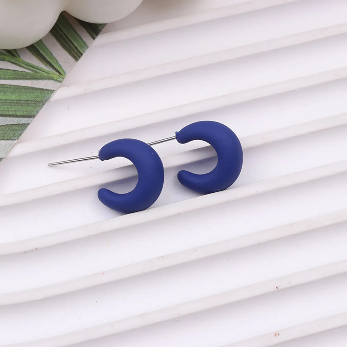 1 Pair Sweet Solid Color Spray Paint Arylic Ear Studs