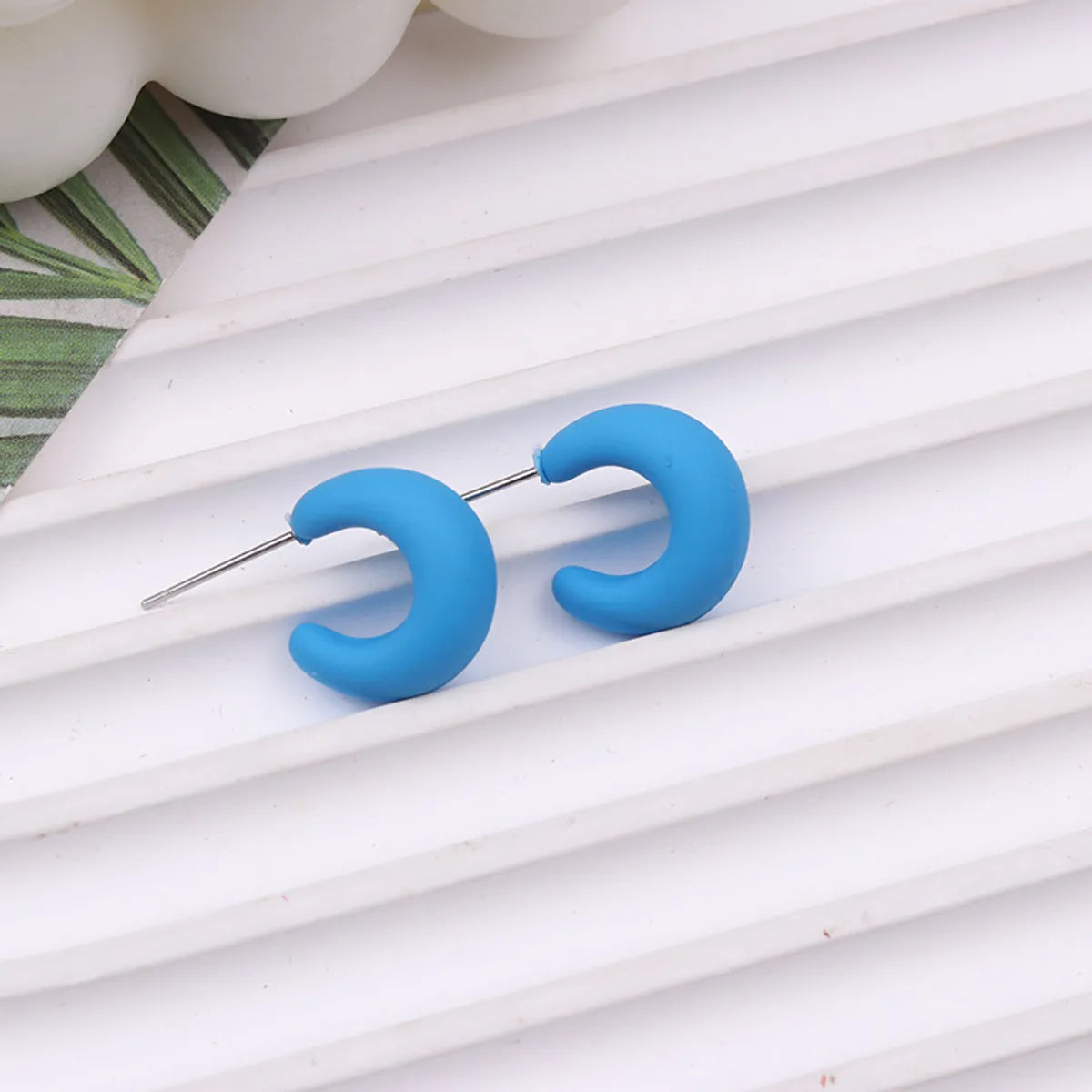 1 Pair Sweet Solid Color Spray Paint Arylic Ear Studs