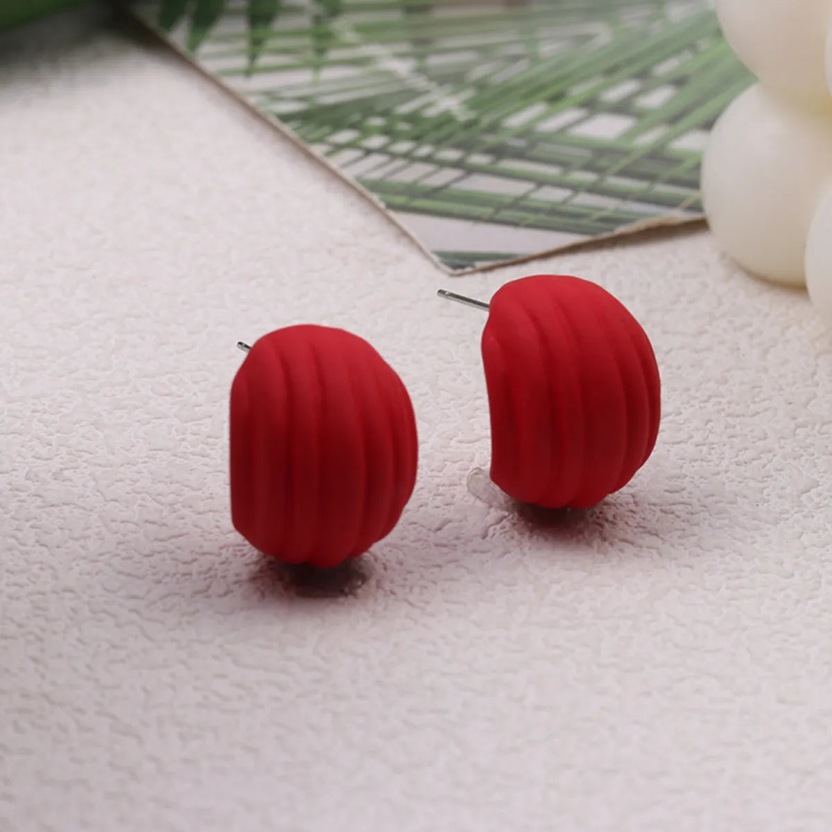 1 Pair Sweet Solid Color Spray Paint Arylic Ear Studs