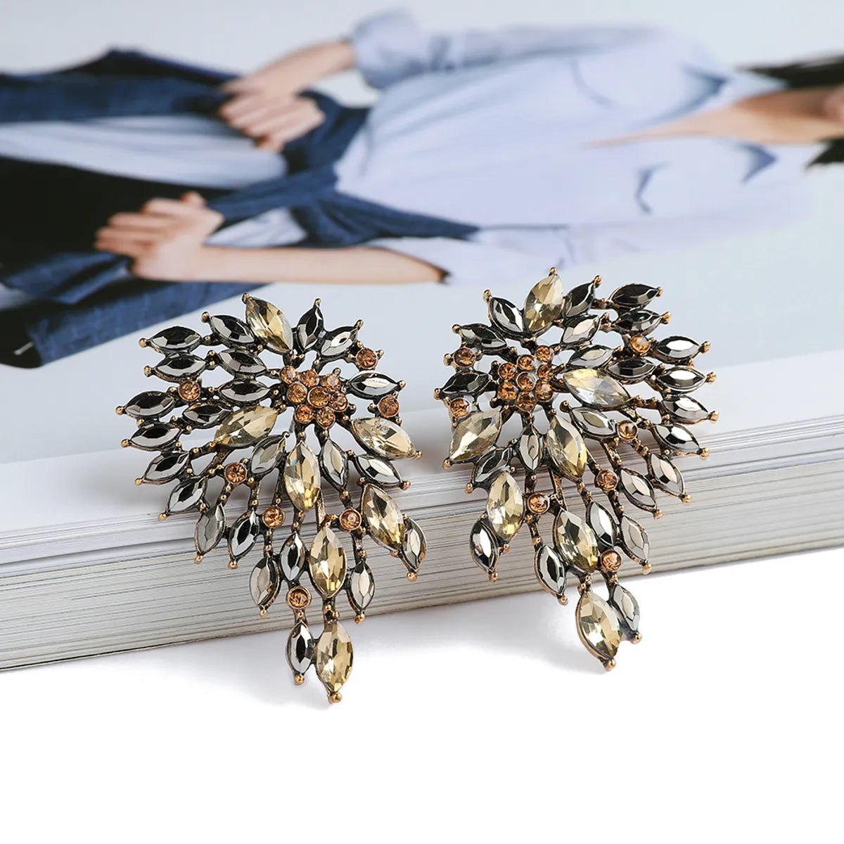 1 Pair Sweet Wings Plating Hollow Out Inlay Zinc Alloy Rhinestones Drop Earrings